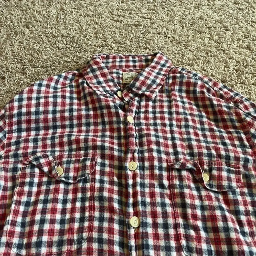 Vintage red white and blue plaid J. Crew men’s flannel button down shirt